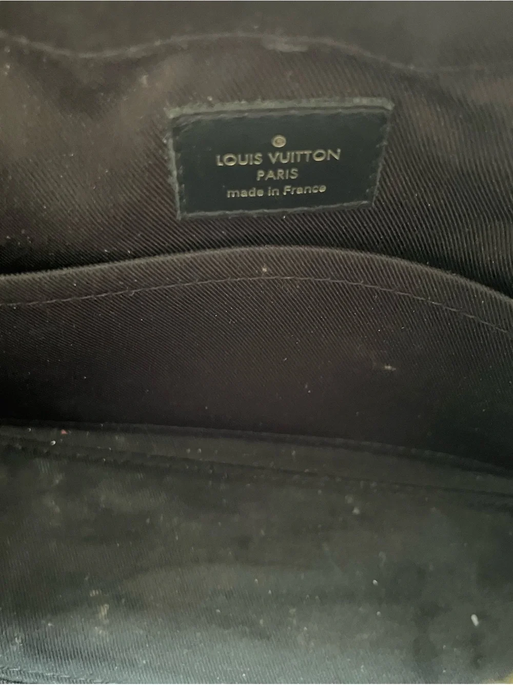 Louis Vuitton Monogram Santoinge Canvas Crossbody Bag in Brown with Black Trim - Picture 4 of 10